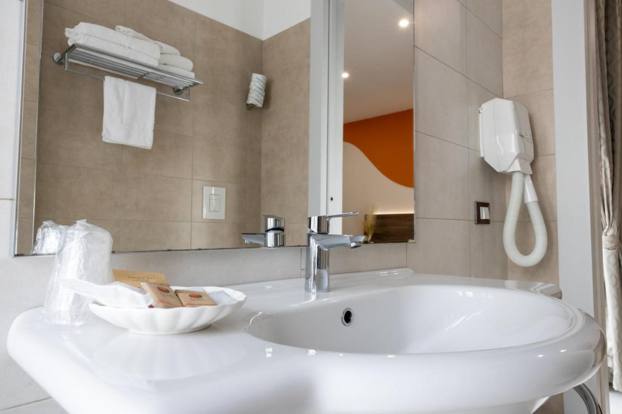 Mary VI Rooms Пешичи Екстериор снимка