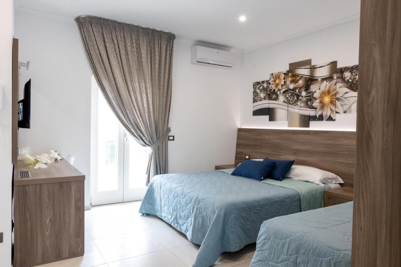 Mary VI Rooms Пешичи Екстериор снимка